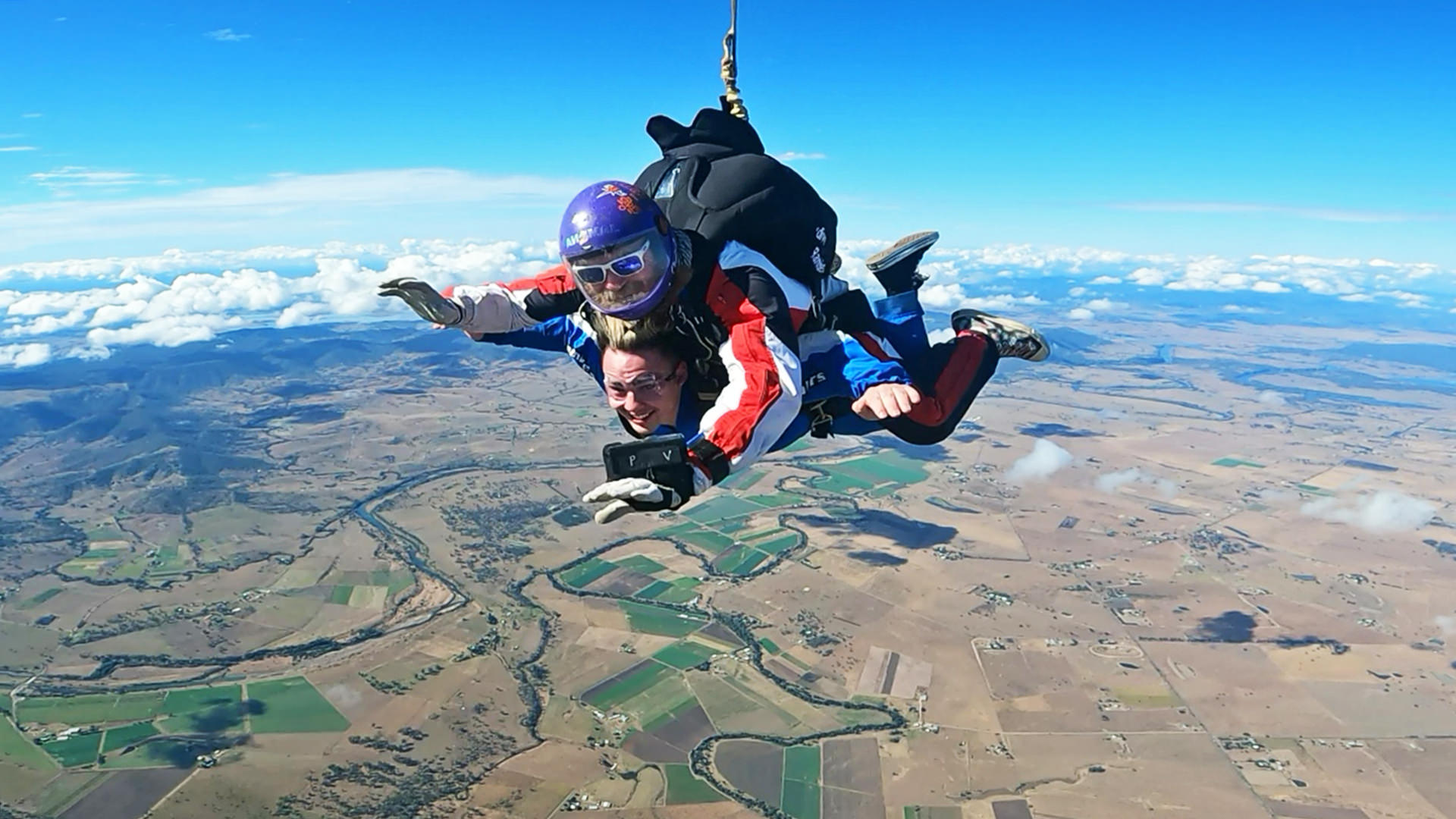 Jake Tandem with Robin - by Bibi - Wed 26 June - Skydive Ramblers